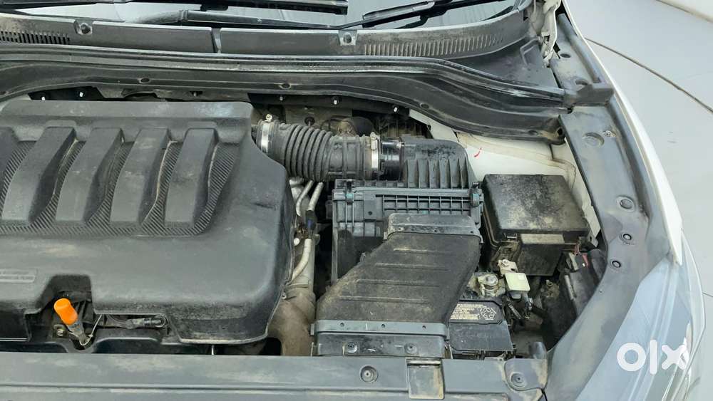 Mahindra Xuv700 2.0 Ax 5 Petrol Mt 7 Str, 2022, Petrol