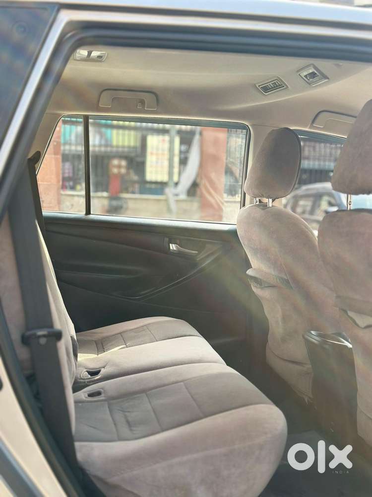 Toyota Innova Crysta 2.8 Gx At, 2017, Diesel