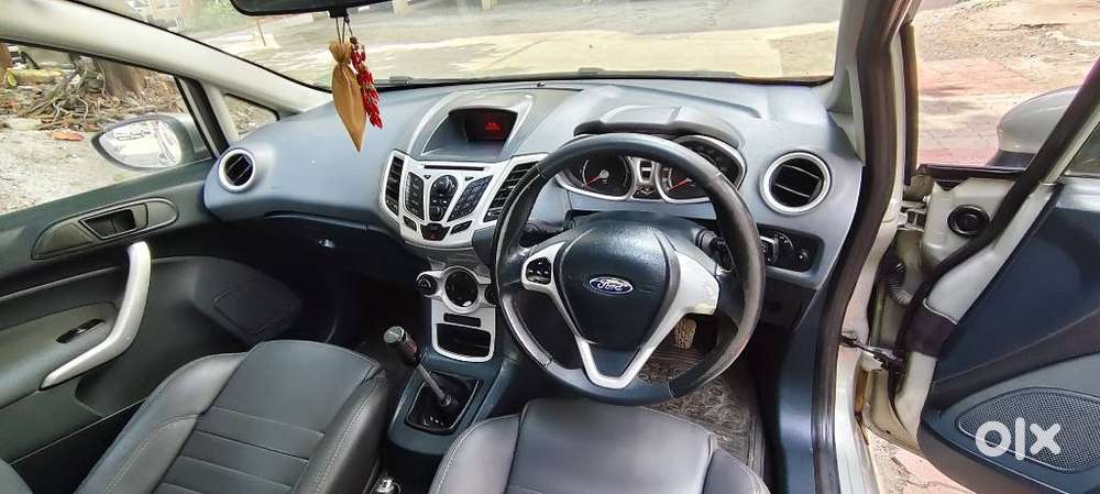 Ford Fiesta Classic 1.4 Titanium, 2012, Cng & Hybrids