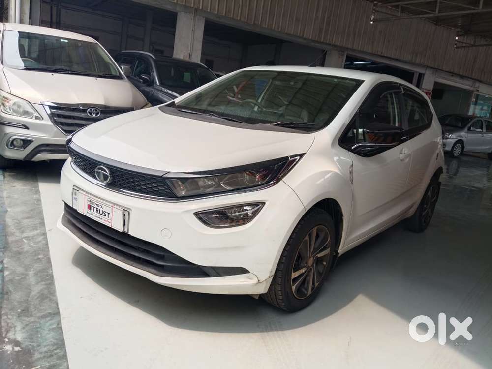 Tata Altroz Xz, 2022, Petrol