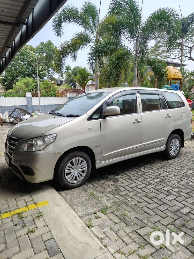 2014 Toyota Innova 7 Seater