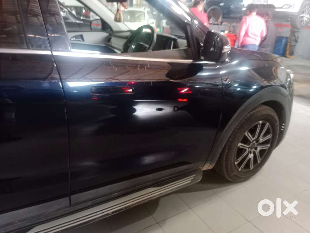 Mahindra Xuv700 Petrol 2025