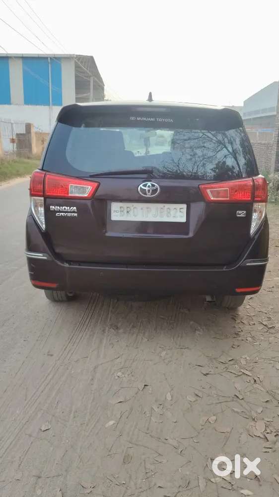 Toyota Innova Crysta 2019