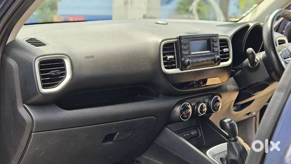 Hyundai Venue S, 2022, Petrol