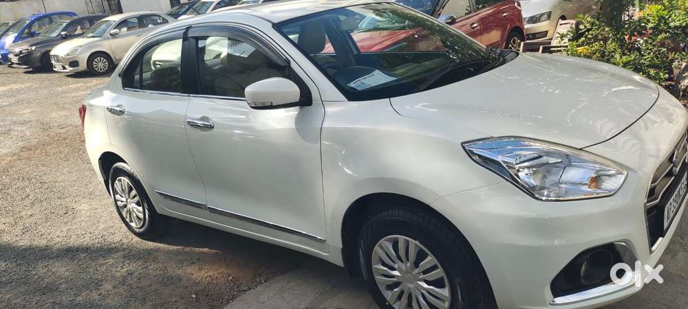 Maruti Suzuki Dzire 1.2 Vxi, 2023, Petrol