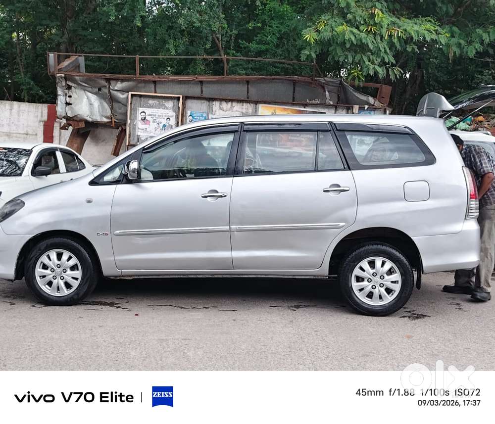Toyota Innova 2.5 V 7 Str, 2009, Diesel