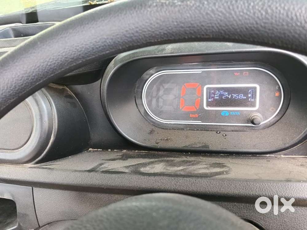 New Car No Accident