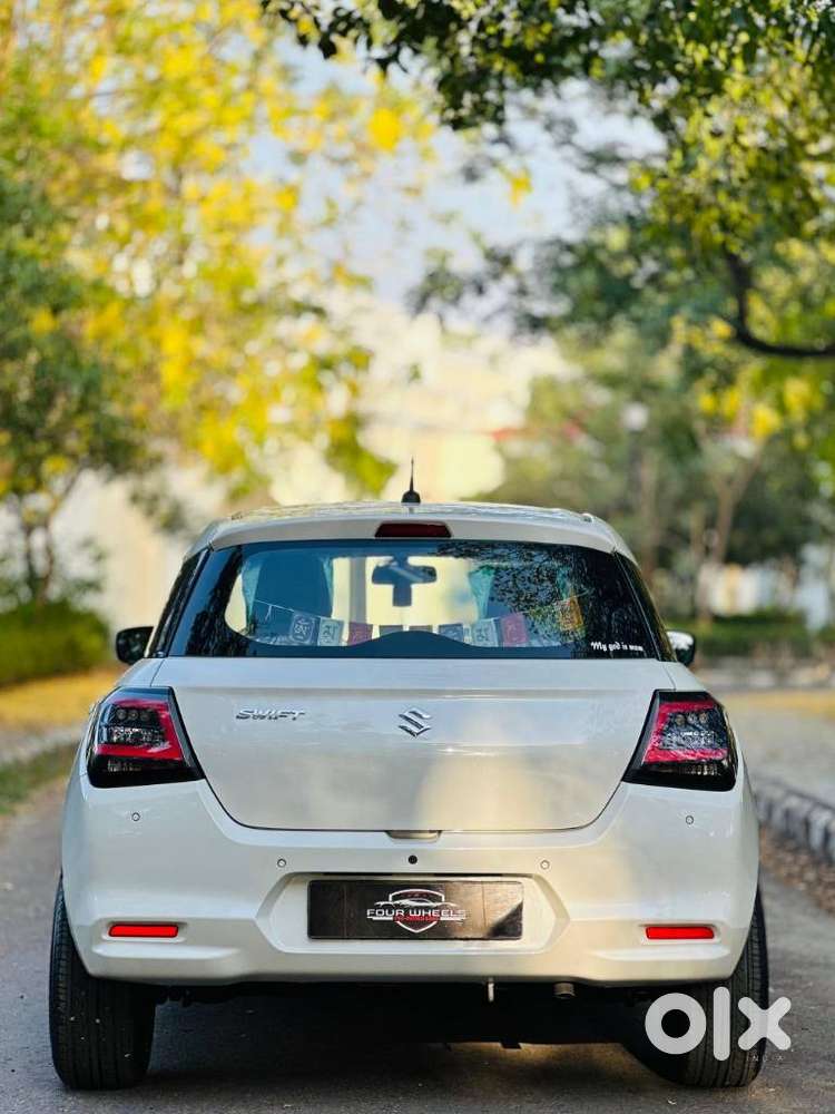 Maruti Suzuki Swift Vxi Optional, 2025, Petrol