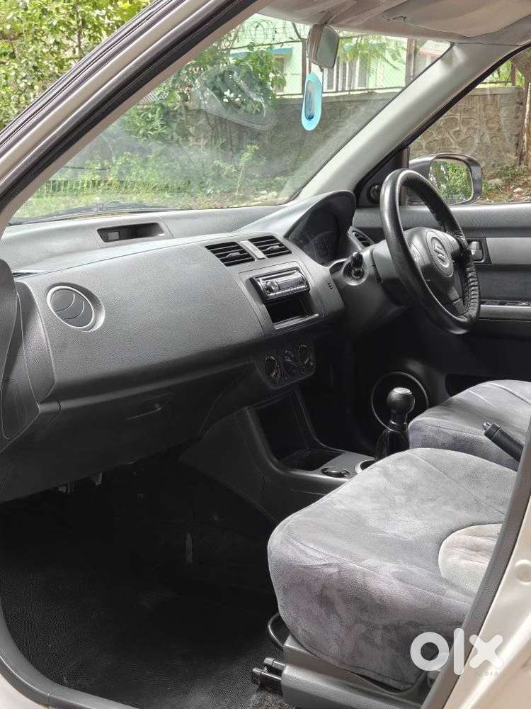 Maruti Suzuki Swift Vxi 1.2 Abs Bs-iv, 2008, Petrol
