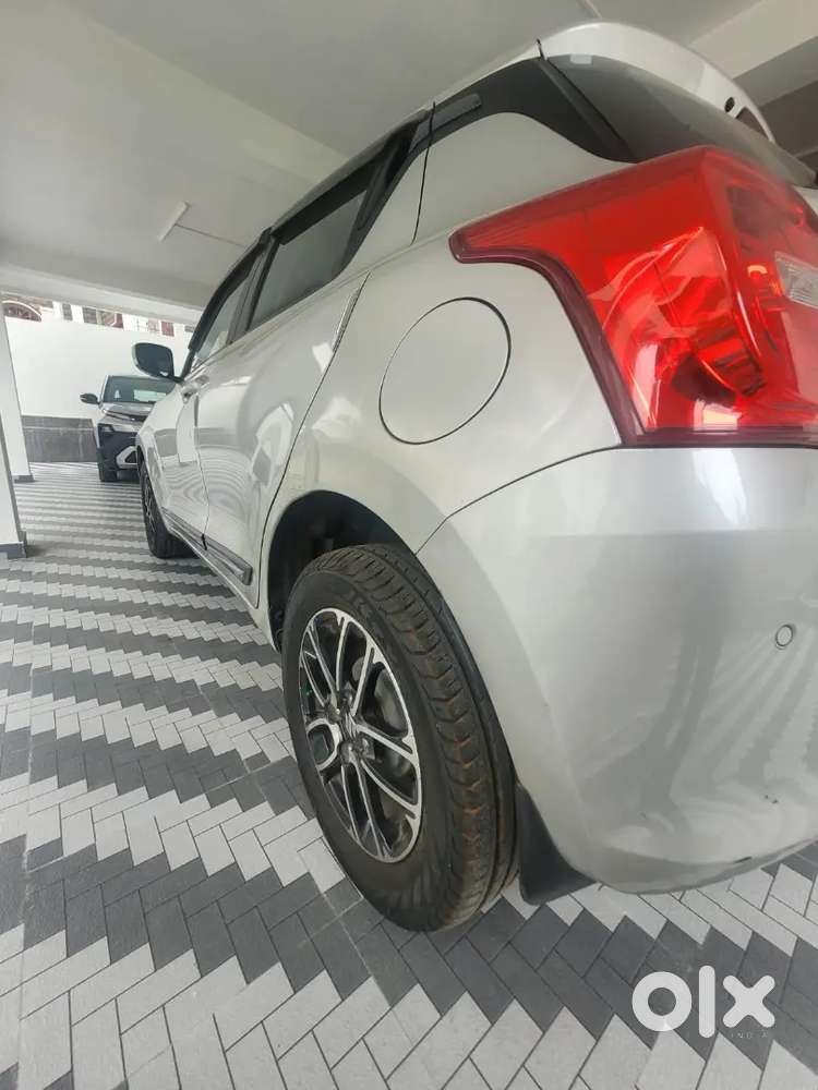 Silver 2018 Maruti Suzuki Swift