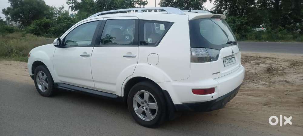 Mitsubishi Outlander 2.4 Cvt, 2010, Petrol