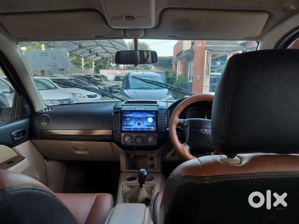 Ford Endeavour Titanium 2.2 4x2, 2013, Diesel