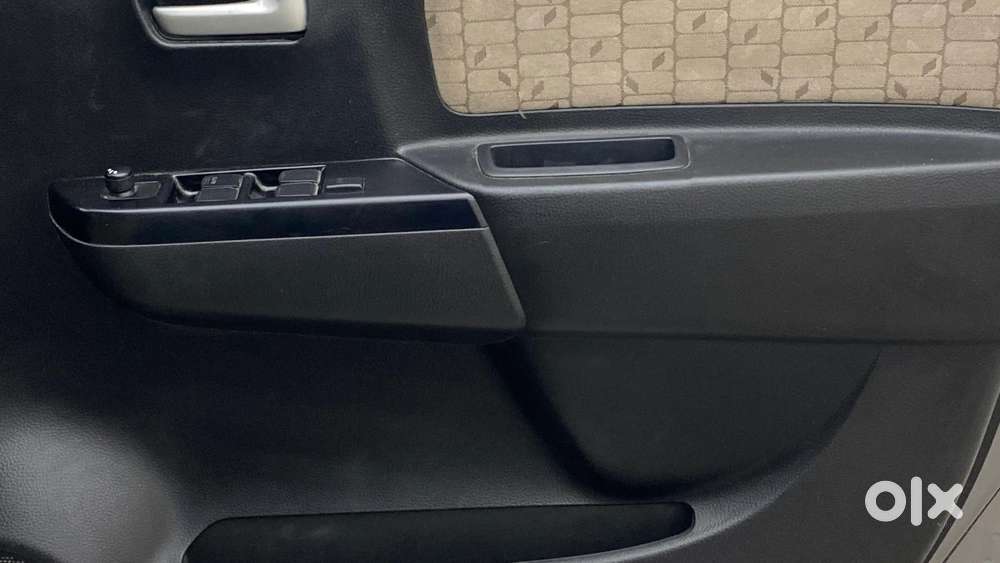 Maruti Suzuki Wagon R 1.0 Vxi, 2017, Petrol