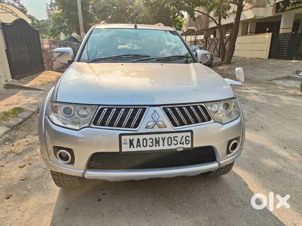 Mitsubishi Pajero Sport 2012