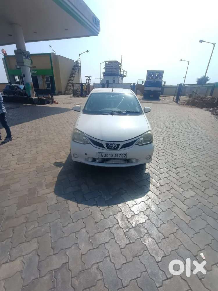 Toyota Etios Liva 2015 Cng & Hybrids 95000 Km Driven 2key Central Lock