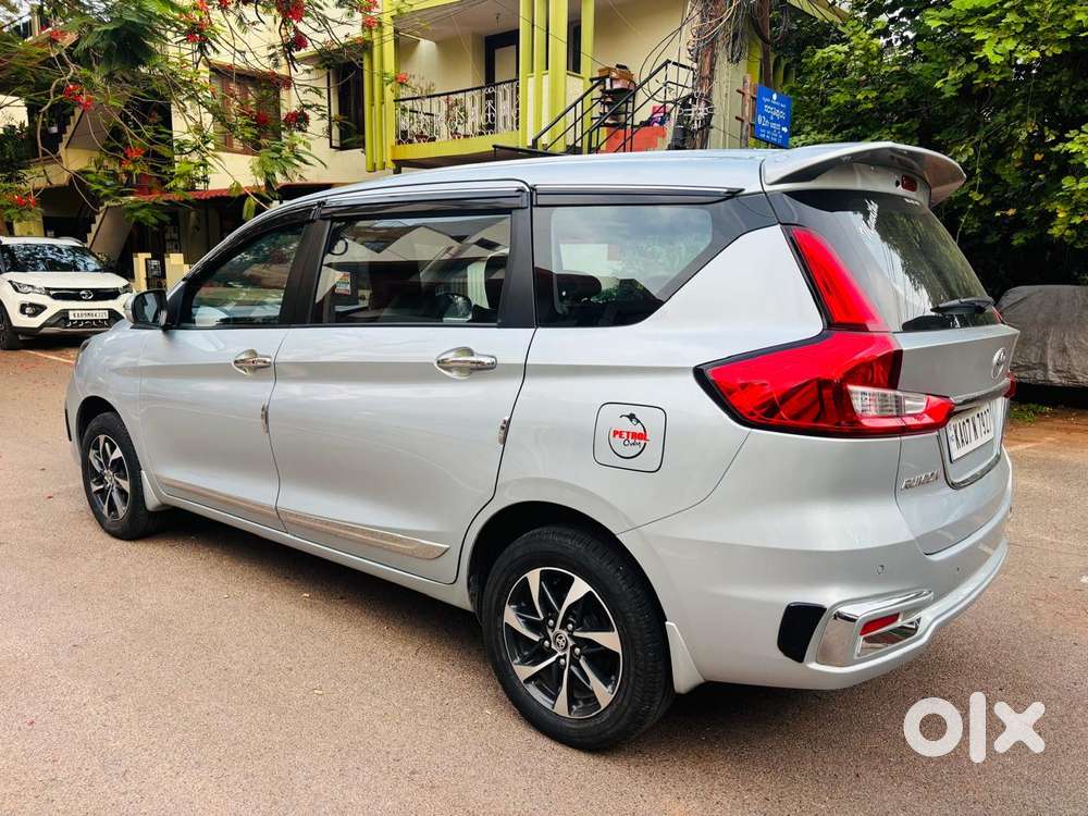 Toyota Rumion V Mt, 2023, Petrol