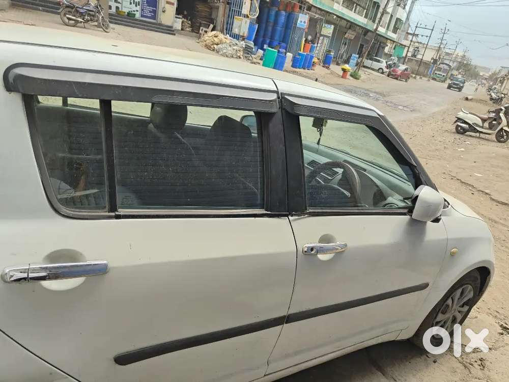 Maruti Suzuki Swift 2011 Diesel Manual Second Owner