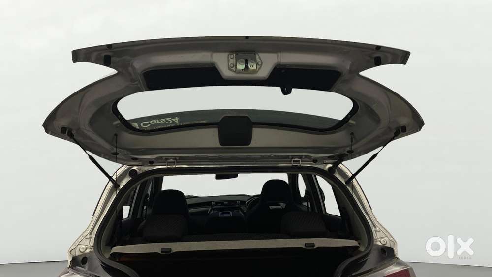 Mahindra Kuv100 Nxt 1.2 K8 Petrol 6 Str Dual Tone, 2018, Petrol