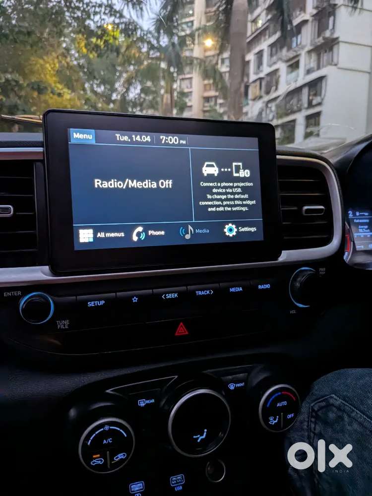 Hyundai Venue 2021 Petrol Well Maintained