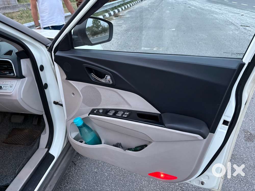 Mahindra Xuv300 2019 Car
