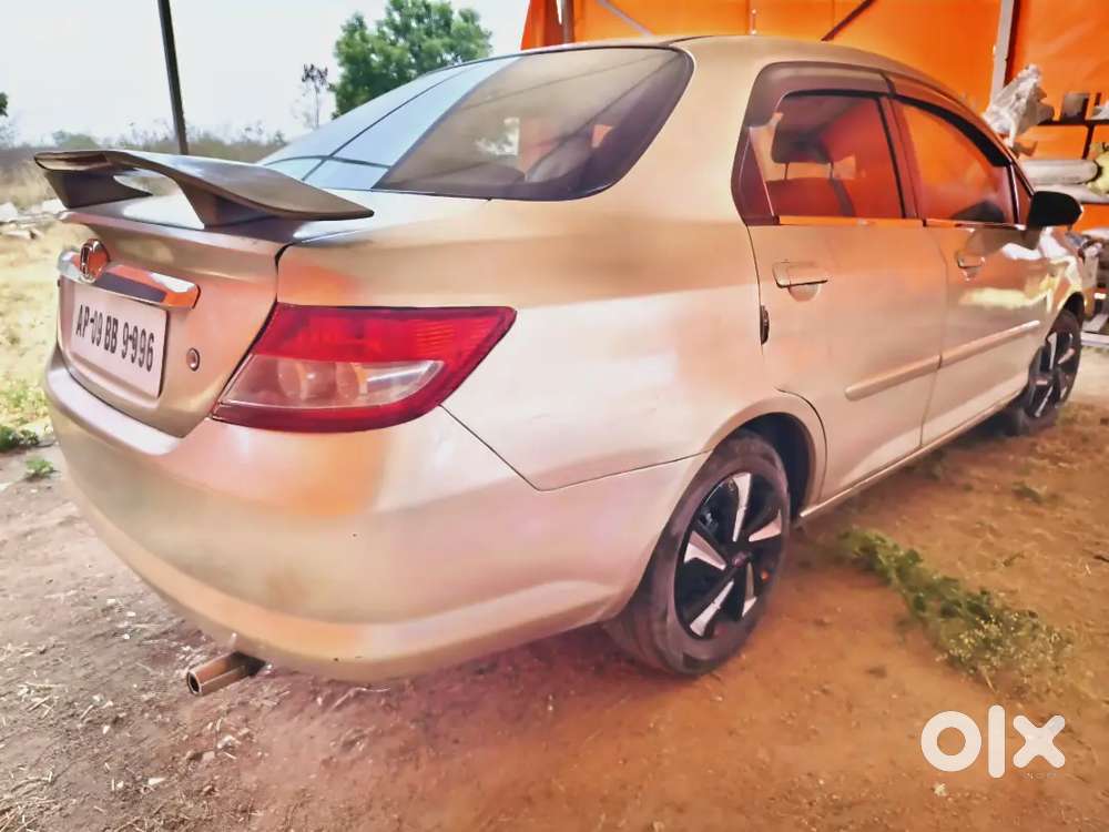 Honda City Zx 2006 Petrol 140000 Km Driven