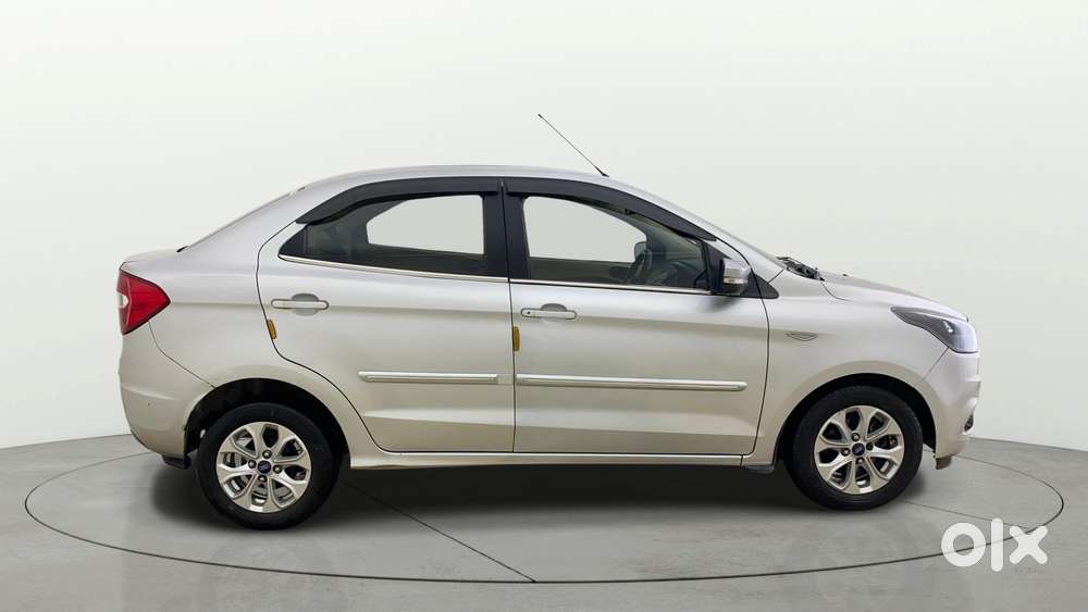 Ford Figo Aspire Titanium, 2016, Petrol