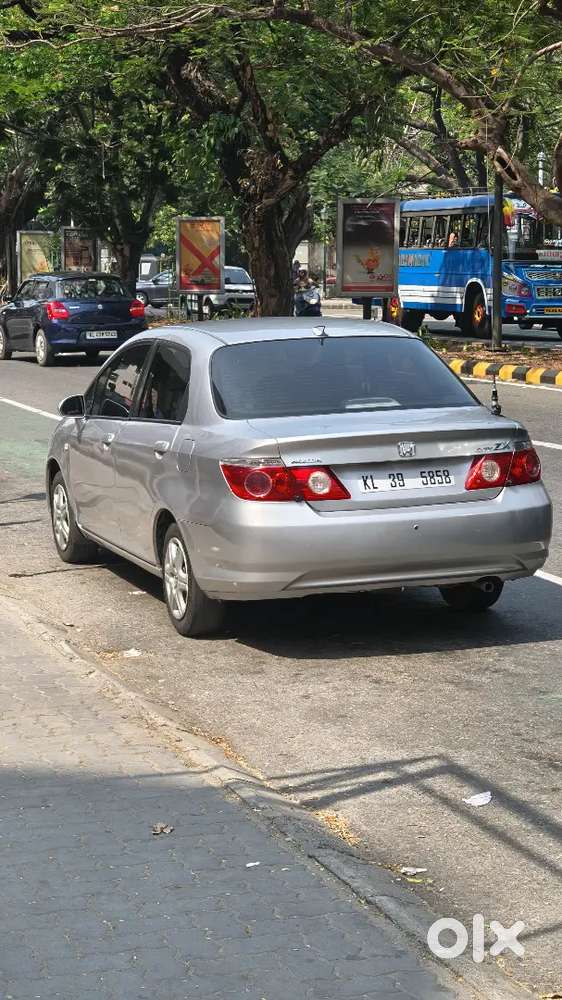 Dolphin Facelift Model