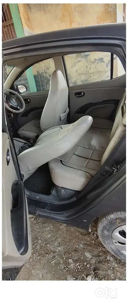 Hyundai I10 Magna 2011 कार