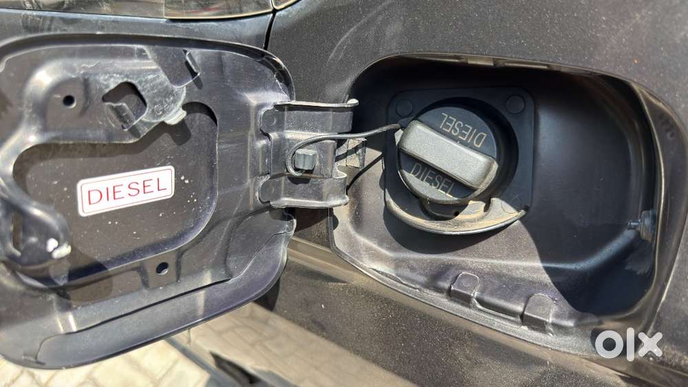 Honda City V 2015 1.5 Diesel Turbo I-dtech Metallic Brown Colour