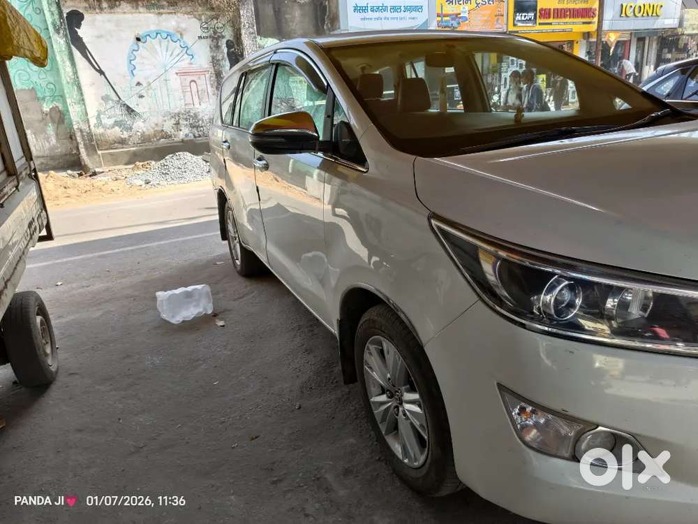 Toyota Innova Crysta 2018 Diesel 142000 Km Driven. Single Hand