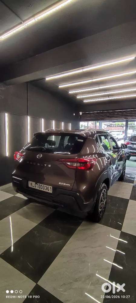 Nissan Magnite (automatic) 5400 Kms