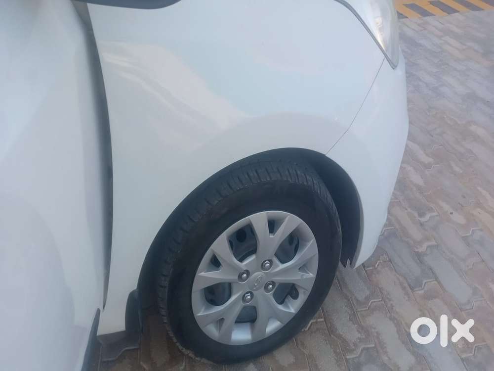 Hyundai Grand I10 1.2 Kappa Sportz, 2015, Petrol