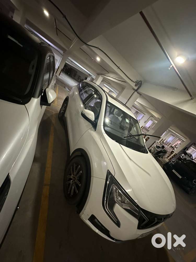 Mahindra Xuv700 2022 Diesel Well Maintained