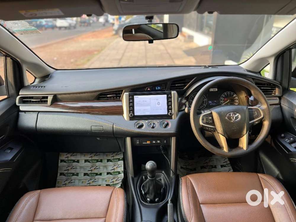 Toyota Innova Crysta 2.4 G Mt, 2025, Diesel