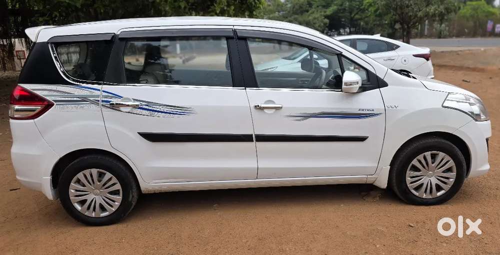 Maruti Suzuki Ertiga Vxi Smart Hybird 2016