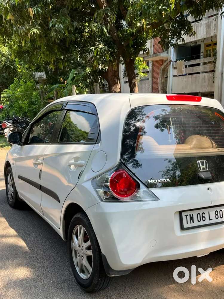 Honda Brio Mt 2014