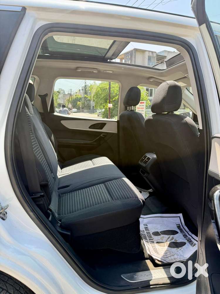 Mahindra Xuv700 2.2 Ax 5 Diesel Mt Str, 2022, Diesel