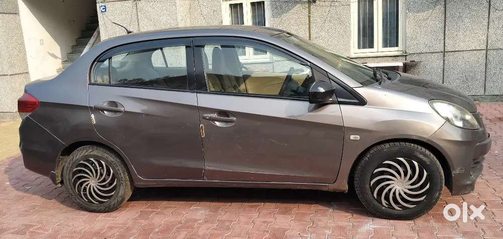Honda Amaze Dec 2013 Diesel Good Condition