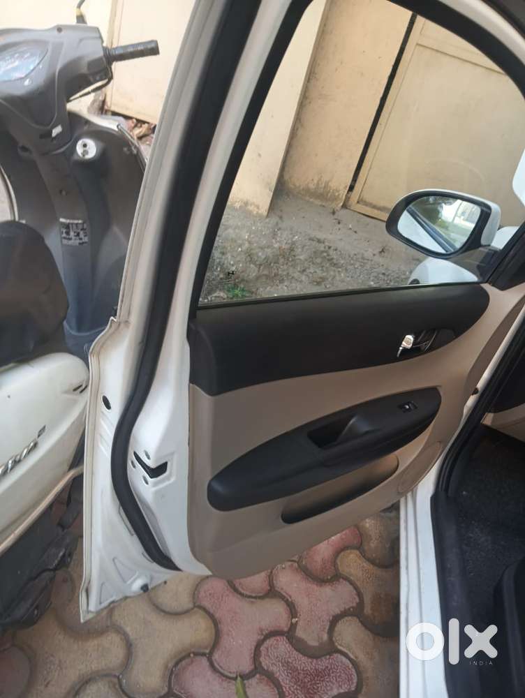 Hyundai I20 2012-2014 Magna Optional 1.2, 2014, Petrol