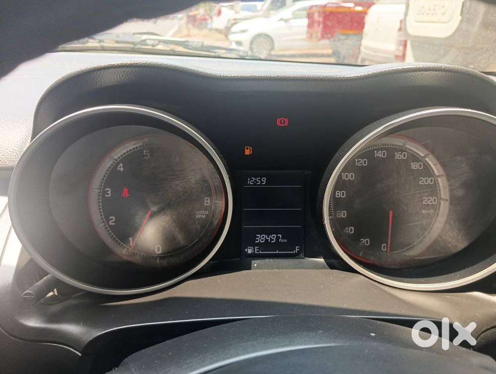 Maruti Suzuki Swift 1.2 Vxi (o), 2023, Petrol