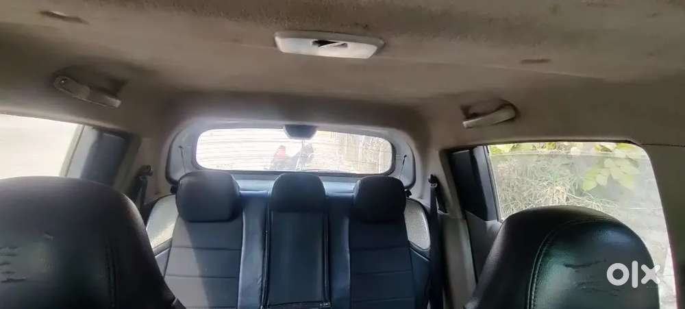 Mahindra Kuv 100 2017 Petrol