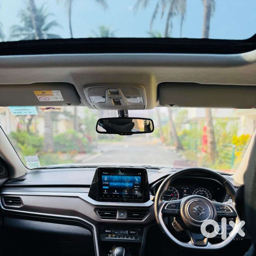 Maruti Suzuki Brezza 2023 Automatic Petrol Well Maintained