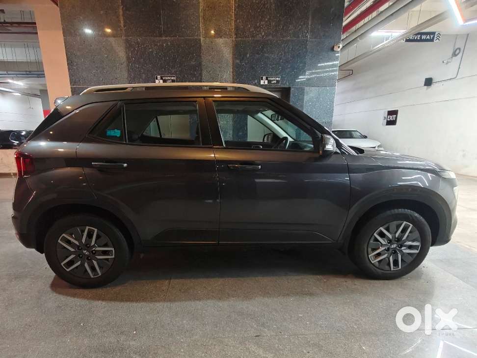 Hyundai Venue 1.0 Sx Turbo Imt, 2021, Petrol