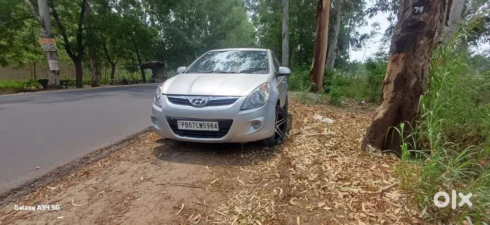 Hyundai I20 2011 Petrol 65000 Km Driven Good Condition