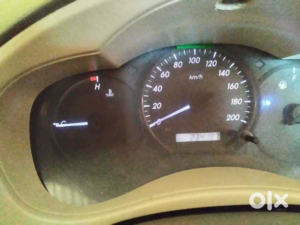 Toyota Innova 2012 Diesel Well Maintained