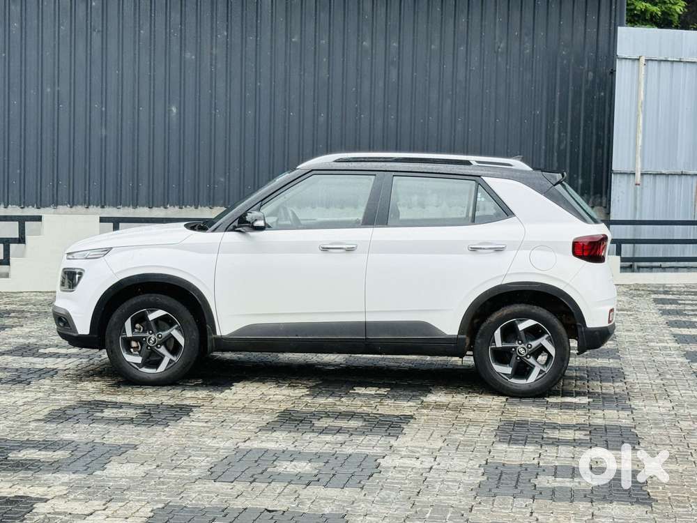 Hyundai Venue 1.0 Sx (o) Turbo Dct, 2019, Petrol