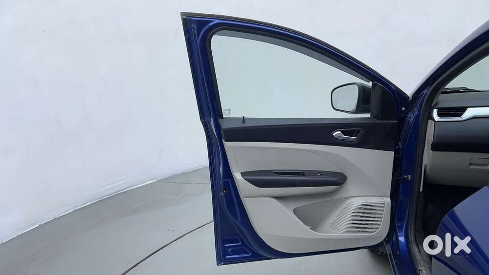 Renault Triber Rxz, 2021, Petrol