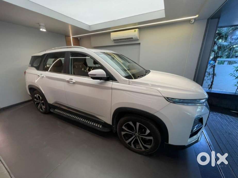 Mg Hector Plus Sharp Pro 1.5 Turbo Petrol Cvt 6 Str, 2023, Petrol