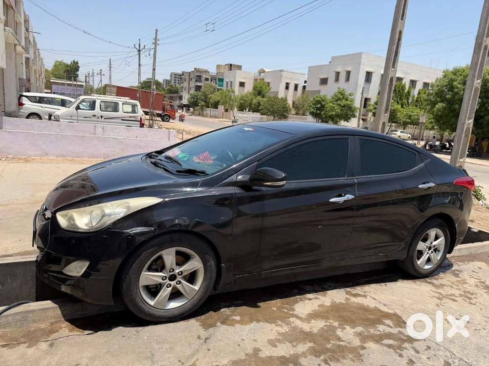 Hyundai Elantra 2012