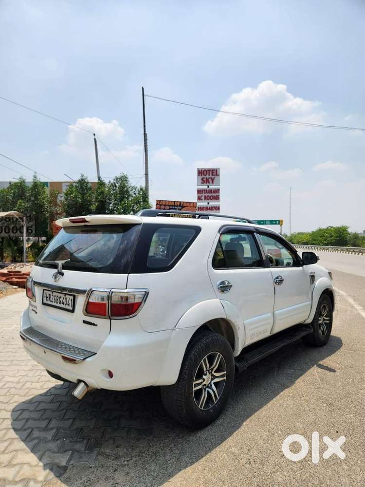 Toyota Car Diesel 2011 Year